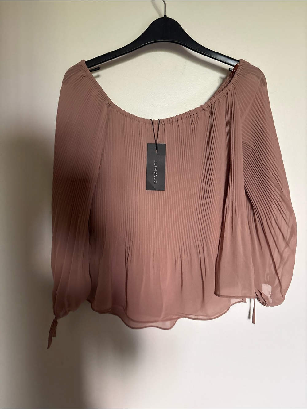 NWT- Dynamite Women's Dusty Rose Pleated Off-Shoulder Top